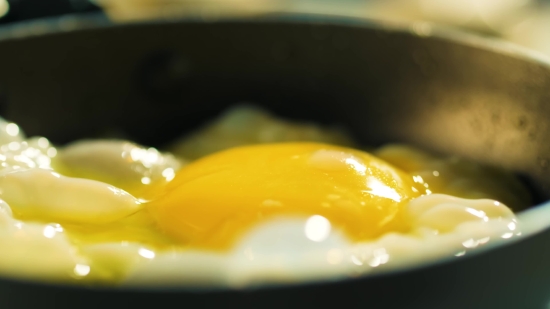 Creative Commons Video Footage, Frying Pan, Pan, Food, Egg, Cooking Utensil