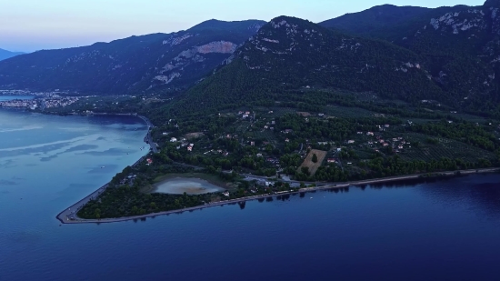 Promontory, Natural Elevation, Geological Formation, Landscape, Mountain, Water