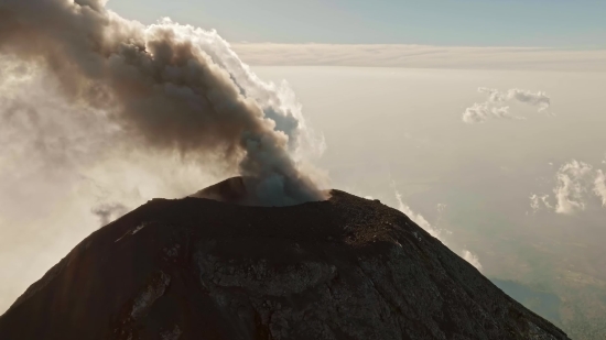 Volcano, Mountain, Natural Elevation, Geological Formation, Landscape, Sky